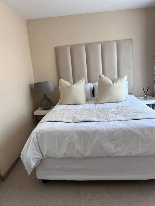 Apartment Iyana Place *